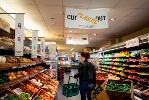 英国超市加入了裸食革命 裸区活动已在SA和新西兰等地推广